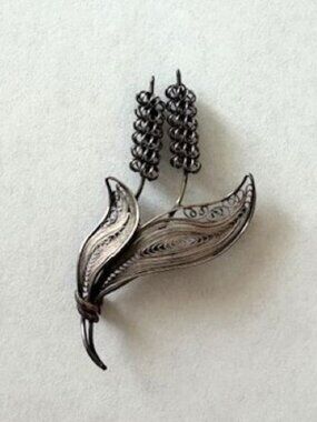 Vintage Sterling Silver Brooch with Rolling Clasp - Cattails (EB 925) 2" W